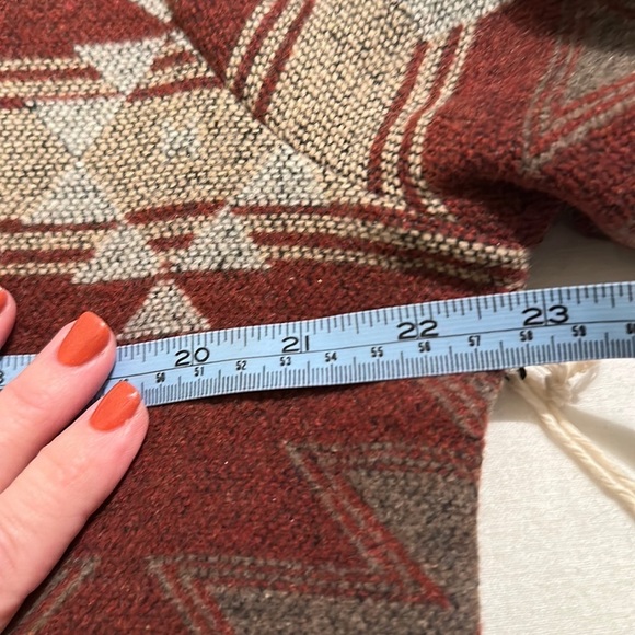 Beautiful Aztec jacket - Picture 7 of 13